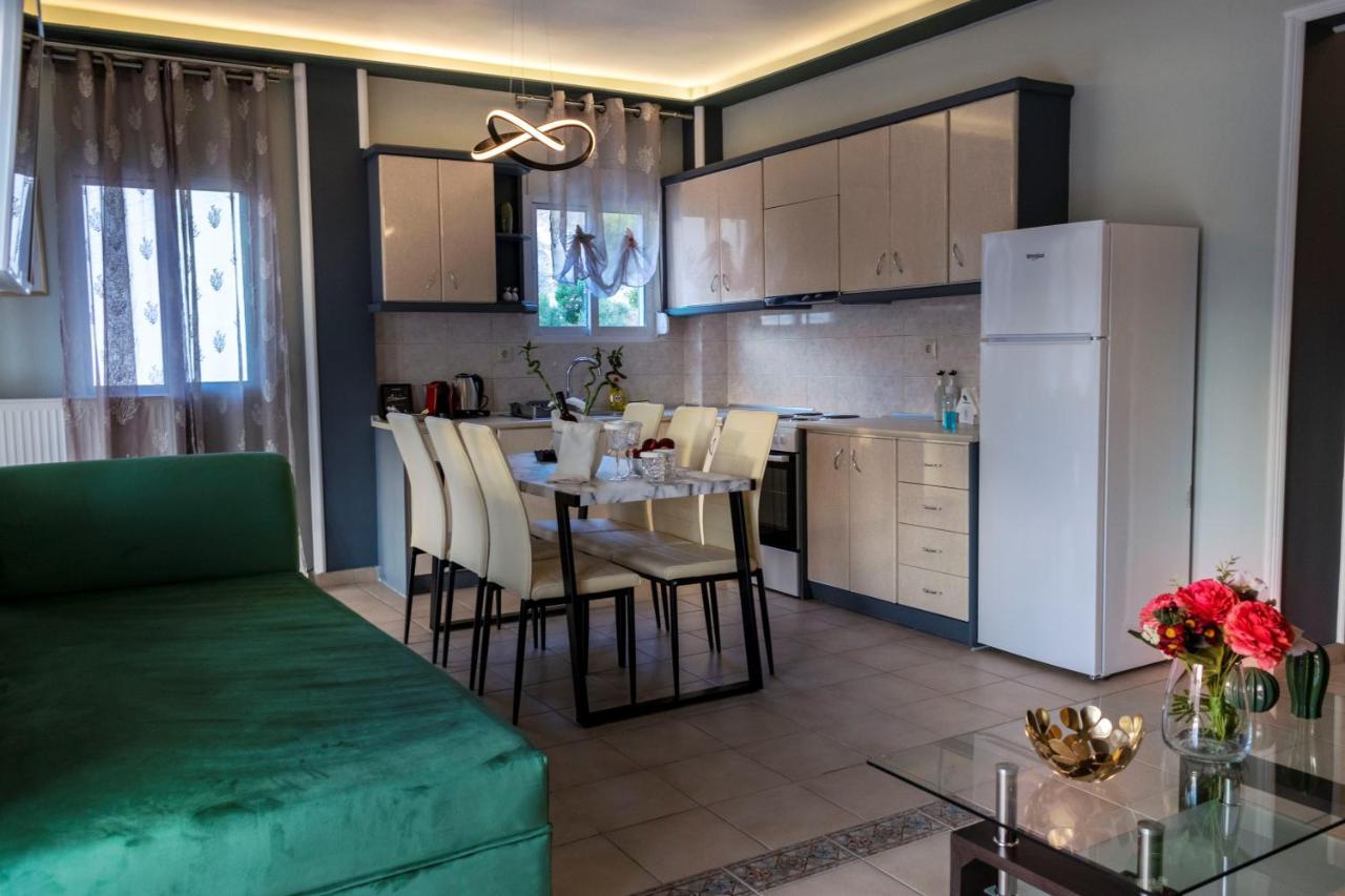 Family Inn Apartments&Suites เนโอสมาร์มาราส ภายนอก รูปภาพ