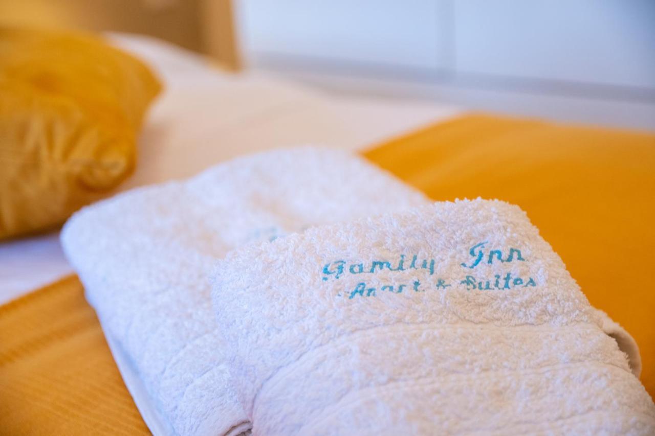 Family Inn Apartments&Suites เนโอสมาร์มาราส ภายนอก รูปภาพ
